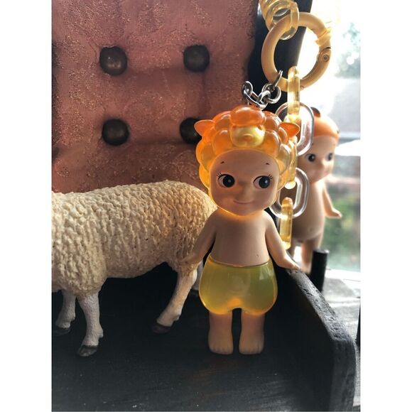 Sonny Angel Candy Store Series Keychain Orange Sheep Limited Edition - Picture 2 of 13
